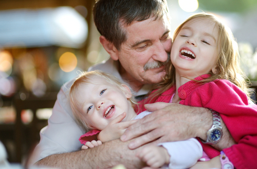 Därför löper barn med äldre pappor ökad risk för psykisk sjukdom